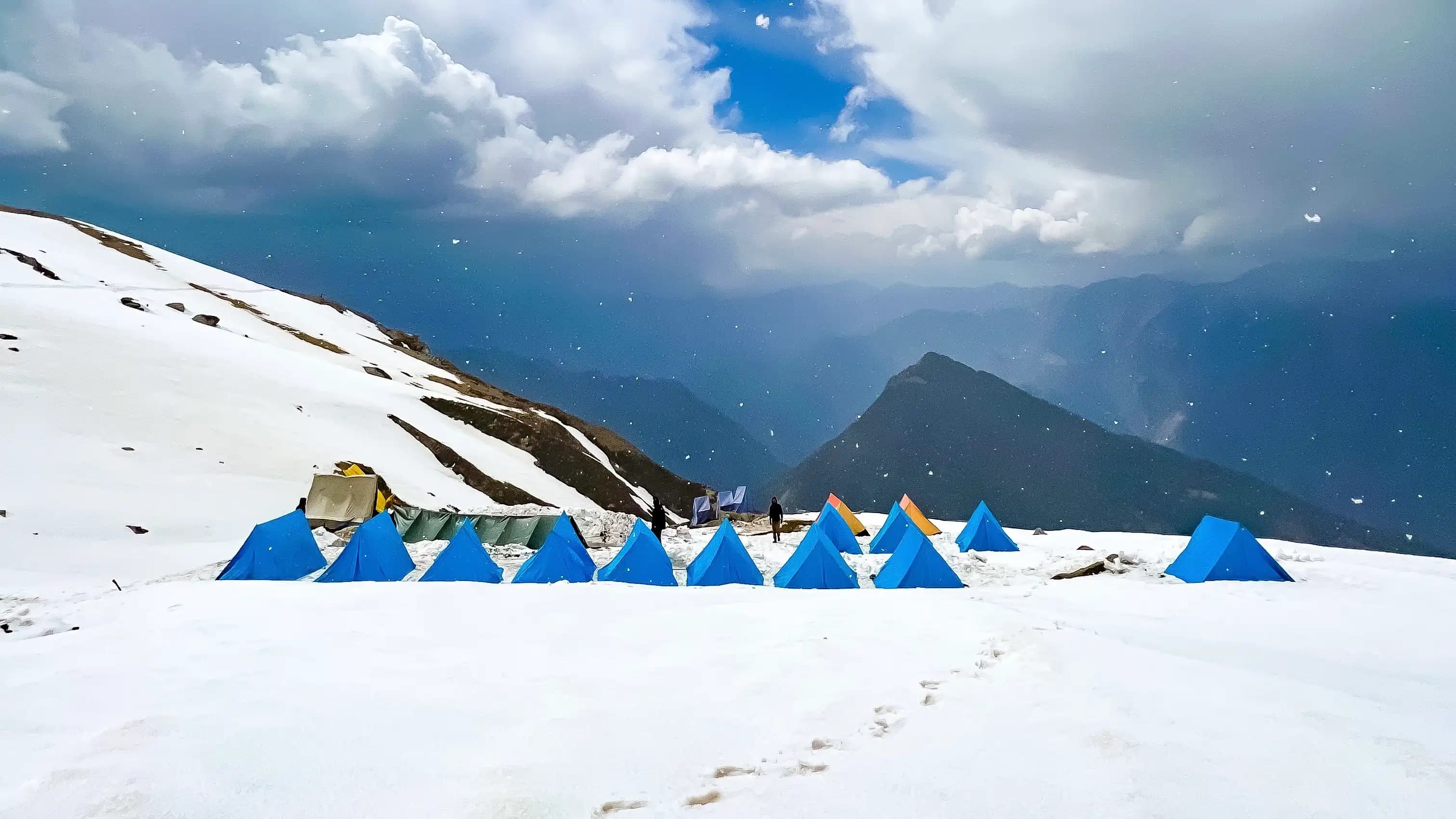 https://kailash-rath-treks.s3.ap-south-1.amazonaws.com/353113f7-a3a6-4-jHV6deiM.webp